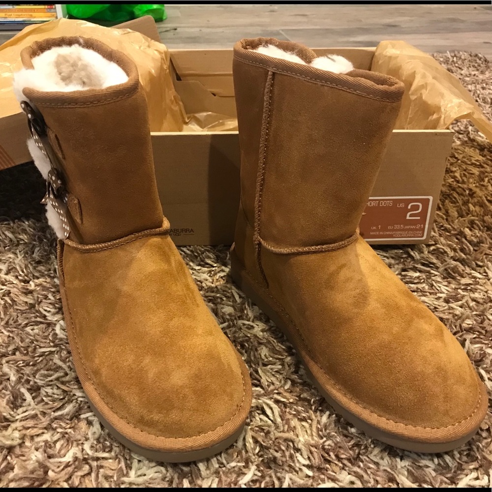 Koolaburra by Uggs Victoria Short Dots Girls Sz 2